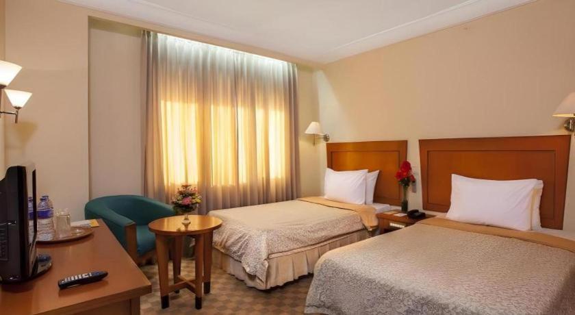 Nalendra Hotel Bandung Esterno foto
